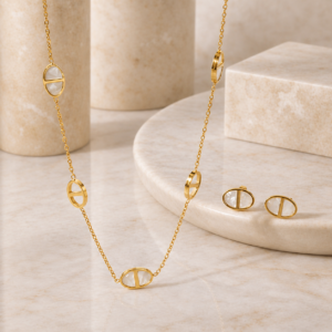 Oval charm mother of pearl set