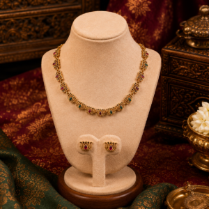 Lotus stencil necklace set