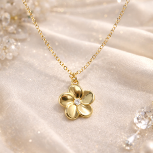 Flower pendant necklace