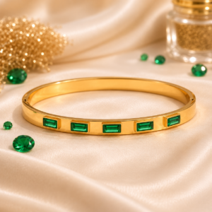 Emerald block stone bracelet