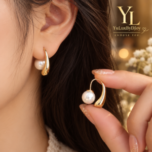 Pearl drop hook studs